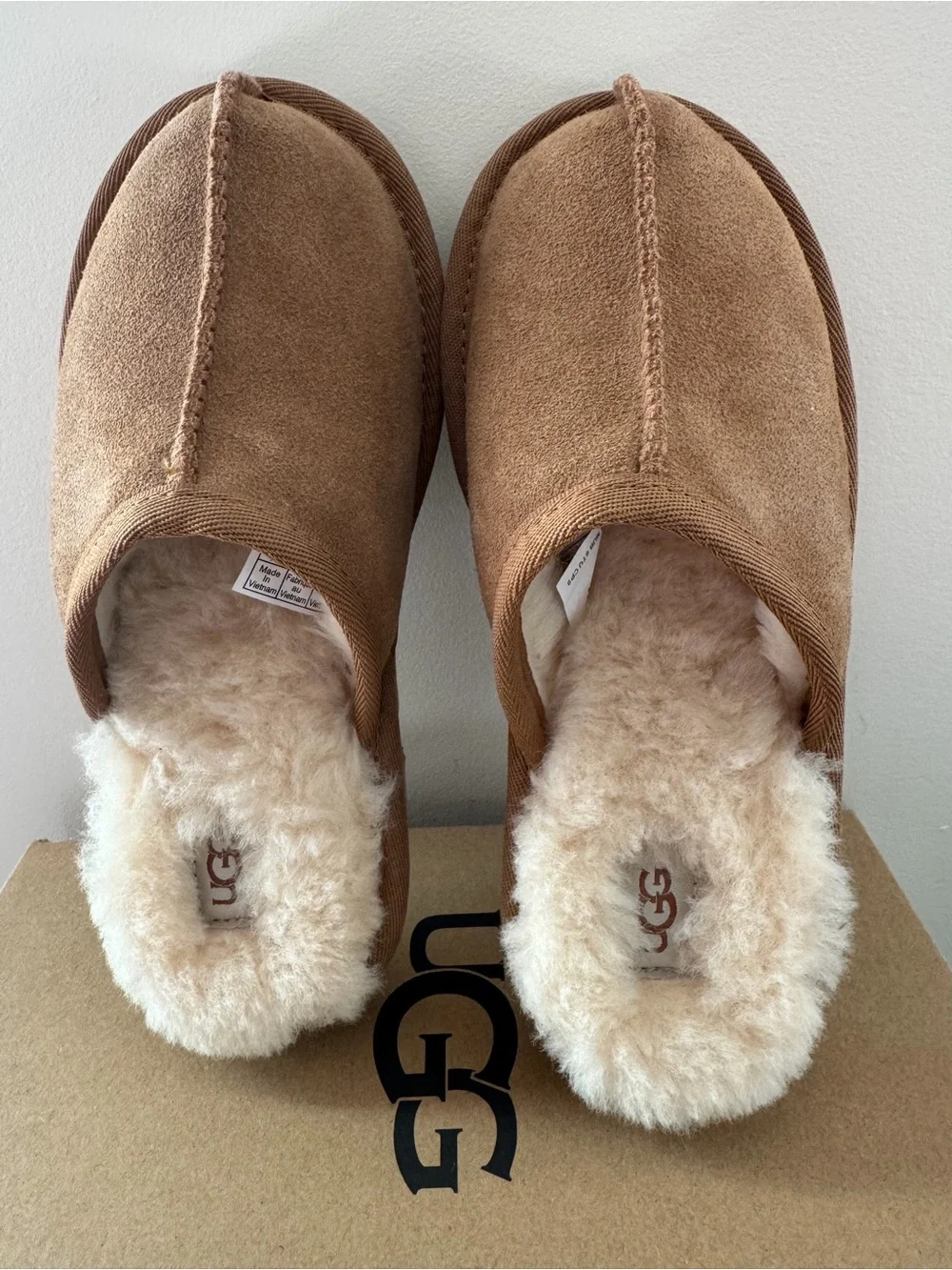 UGG Keegan Chestnut Suede Shearling Slide Slippers Kids 13M Cozy House Shoes